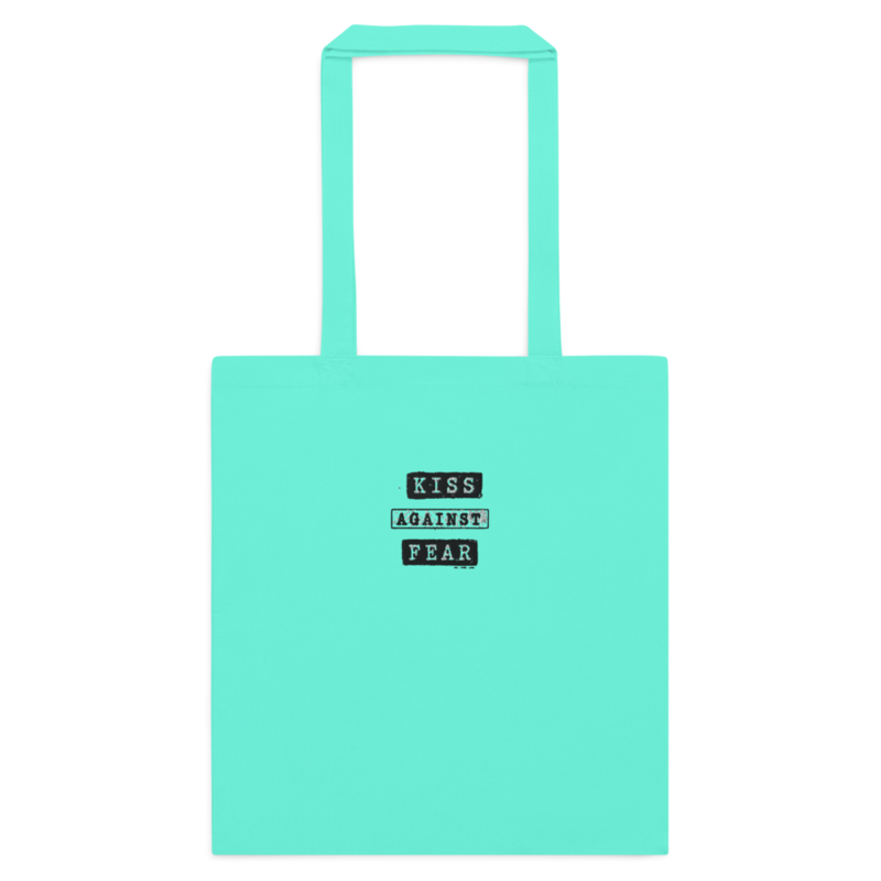 Kiss Against Fear – Deutsch – Baumwolltasche mit langen Henkeln · Mint · cotton-color-tote-bag-mint-front-6aa24d6755404.png