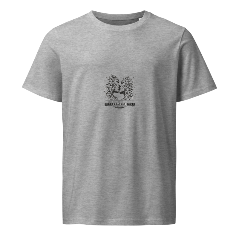 Kiss Against Fear – Deutsch – Mittelschweres Unisex Bio-T-Shirt · Heather Grey · unisex-organic-mid-light-crafter-t-shirt-heather-grey-front-6aa1a801a2d16.png