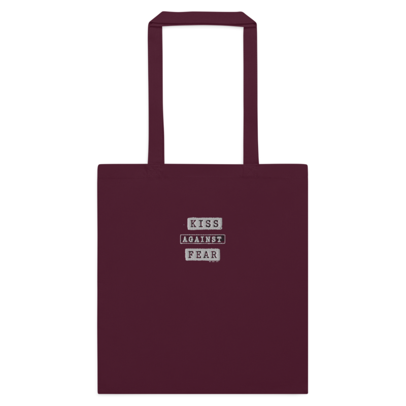 Kiss Against Fear – Deutsch – Baumwolltasche mit langen Henkeln · Burgundy · cotton-color-tote-bag-burgundy-front-6aa24d5e6001e.png