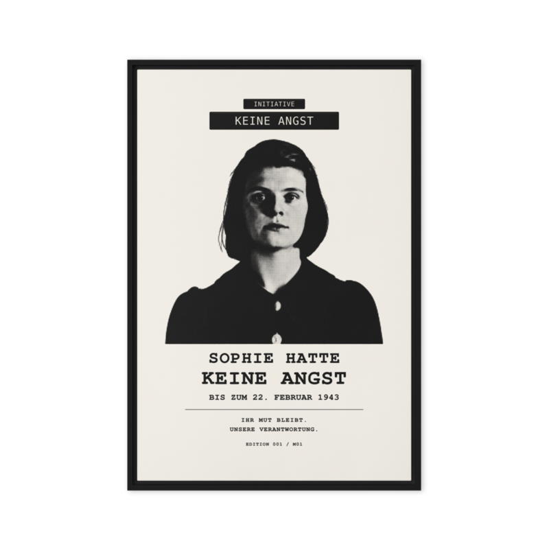 Sophie Scholl – Gerahmte Leinwand · Black · framed-canvas-(in)-black-20x30-front-6aa05d9b516c0.png