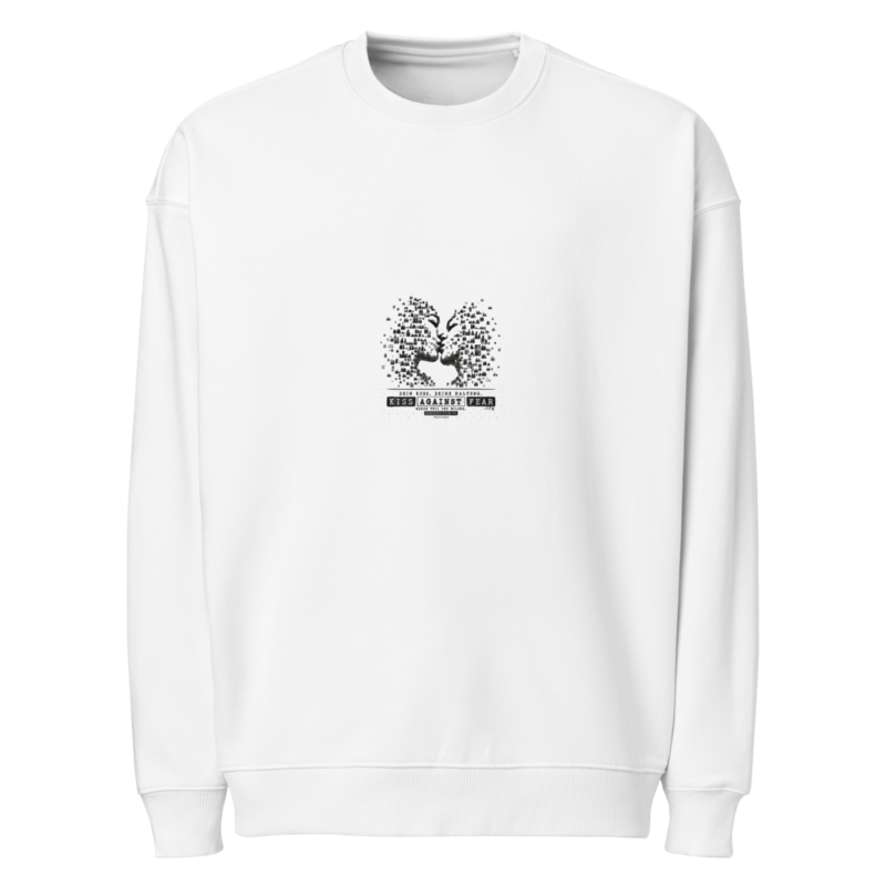 Kiss Against Fear – Deutsch – Oversized Unisex Bio-Pullover · White · unisex-organic-oversized-raddler-2.0-sweatshirt-white-front-6aa1a75ef11fe.png