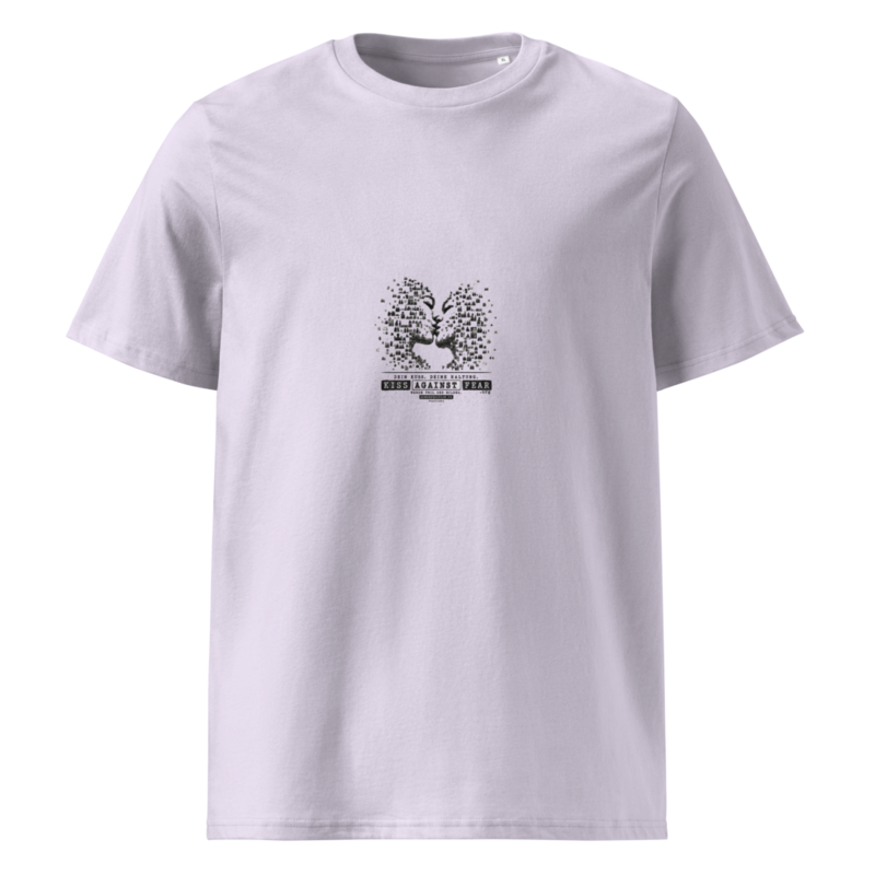 Kiss Against Fear – Deutsch – Unisex T-Shirt aus Bio-Baumwolle Creator 2.0 · Lavender · unisex-organic-cotton-creator-2.0-t-shirt-lavender-front-6aa1a176b2d0a.png