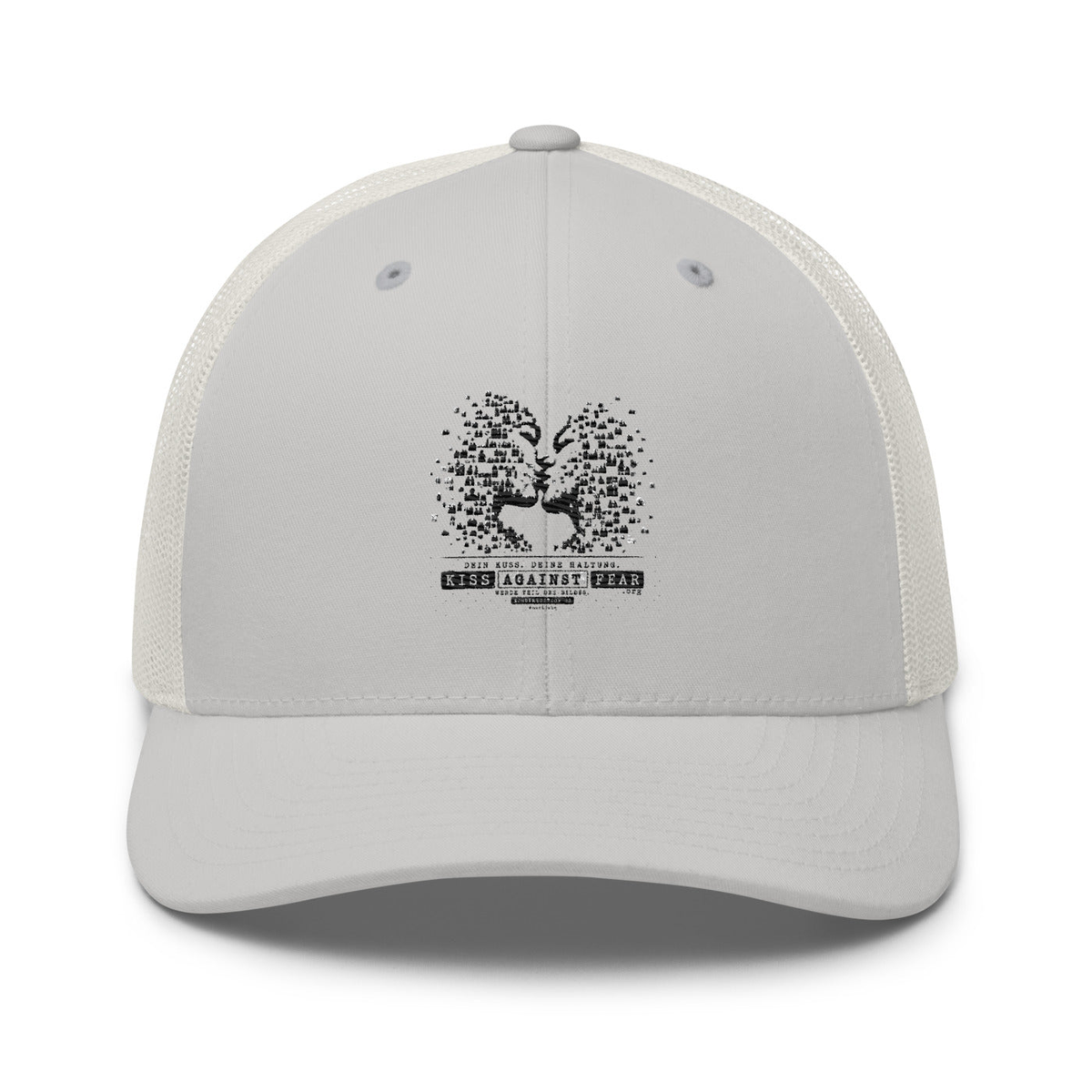 Kiss Against Fear – Deutsch – Retro-Trucker-Cap – Silver – großes Original-Stickmotiv