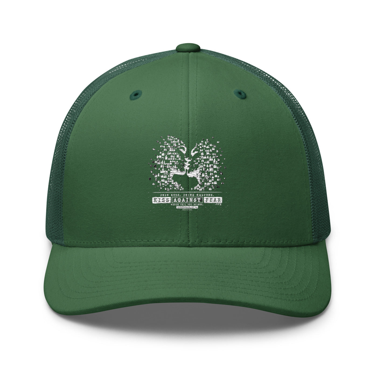 Kiss Against Fear – Deutsch – Retro-Trucker-Cap – Evergreen – großes Original-Stickmotiv