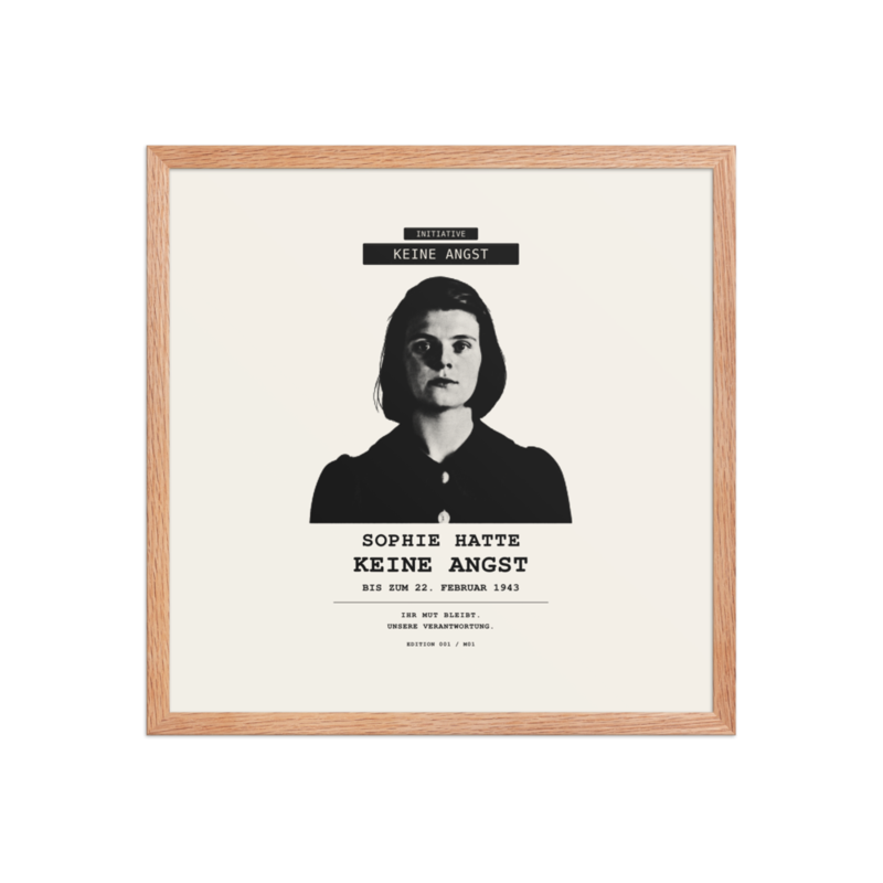 Sophie Scholl – Gerahmtes Poster auf verbessertem mattem Papier · Red Oak · enhanced-matte-paper-framed-poster-(in)-red-oak-18x18-front-6aa05abe954ff.png