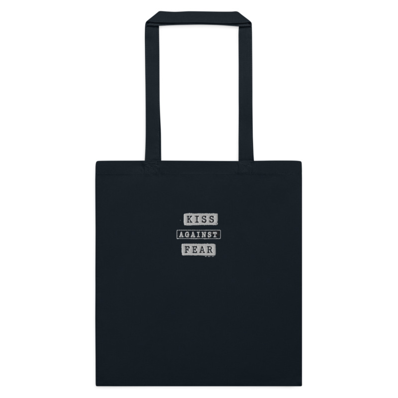 Kiss Against Fear – Deutsch – Baumwolltasche mit langen Henkeln · French Navy · cotton-color-tote-bag-french-navy-front-6aa24d5f846d0.png