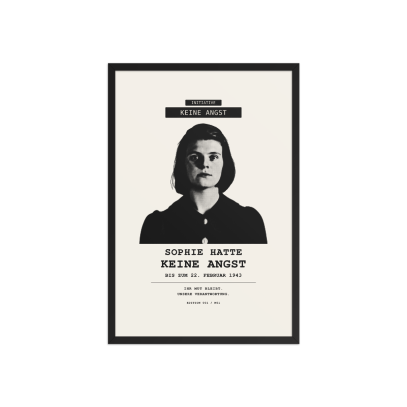 Sophie Scholl – Gerahmtes Poster auf verbessertem mattem Papier · Black · enhanced-matte-paper-framed-poster-(in)-black-20x30-front-6aa05a7634288.png