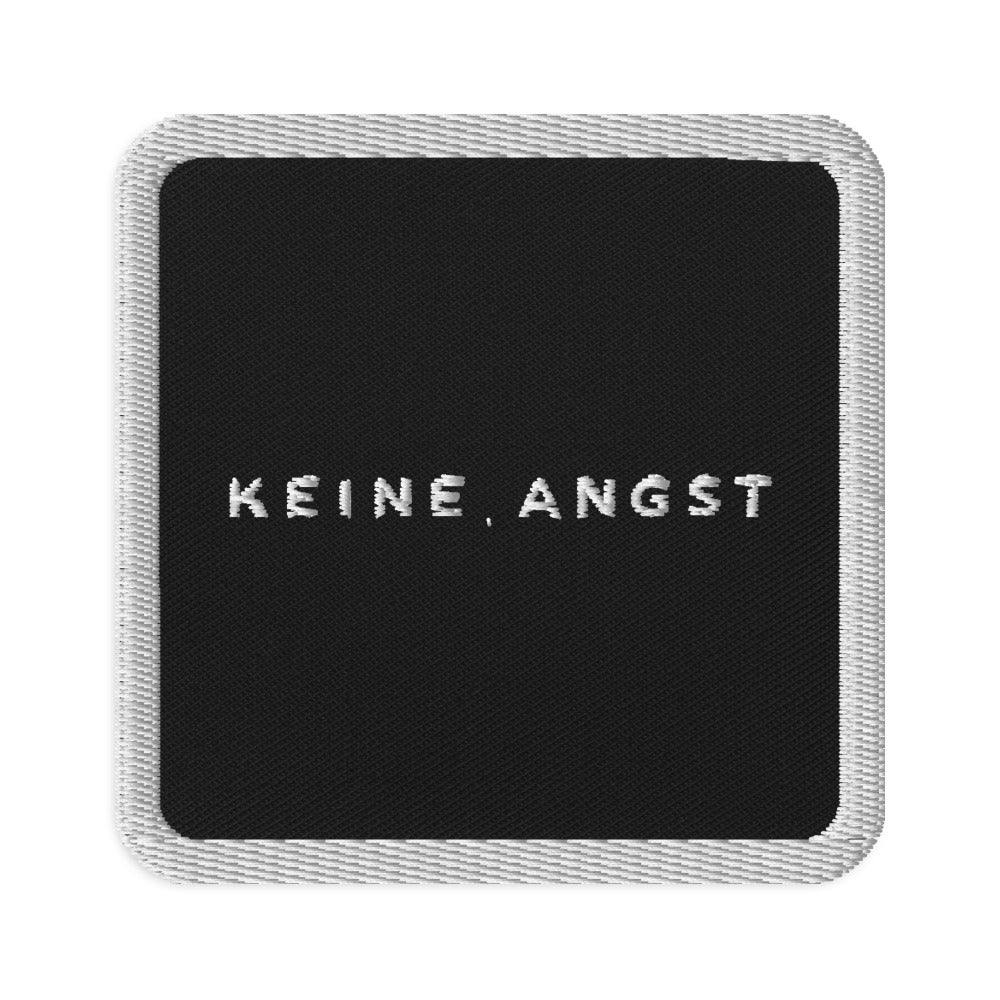 KA Studio Color P1439 – Black / Square 3″×3″ / V44243 – Vorderansicht | Originalmotiv | Artwork COLLAGE v3