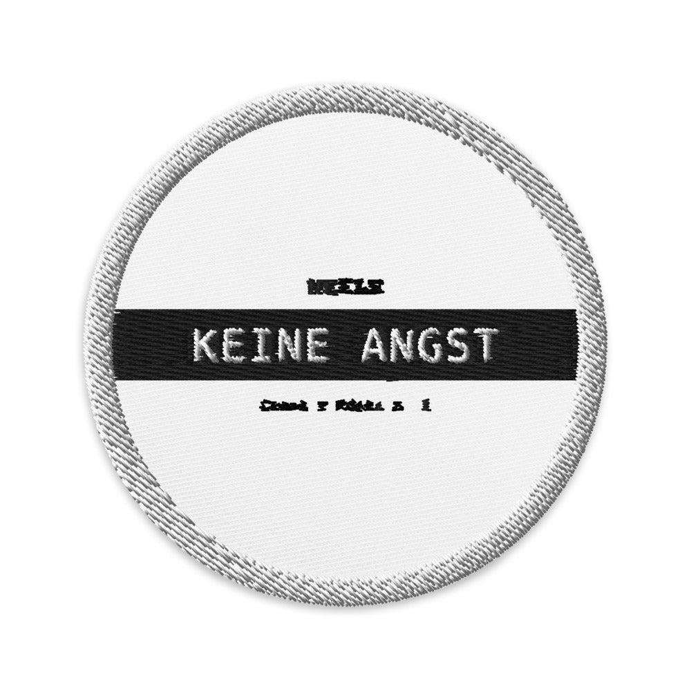 Neele – Bestickte Tactical-Patches mit Klett · White · Vorderansicht | Originalmotiv