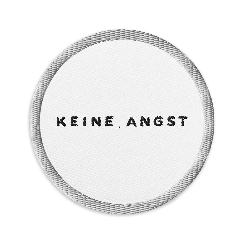 KA Studio Color P1439 – White / Circular ⌀3 in / V44246 – Vorderansicht | Originalmotiv | Artwork COLLAGE v3