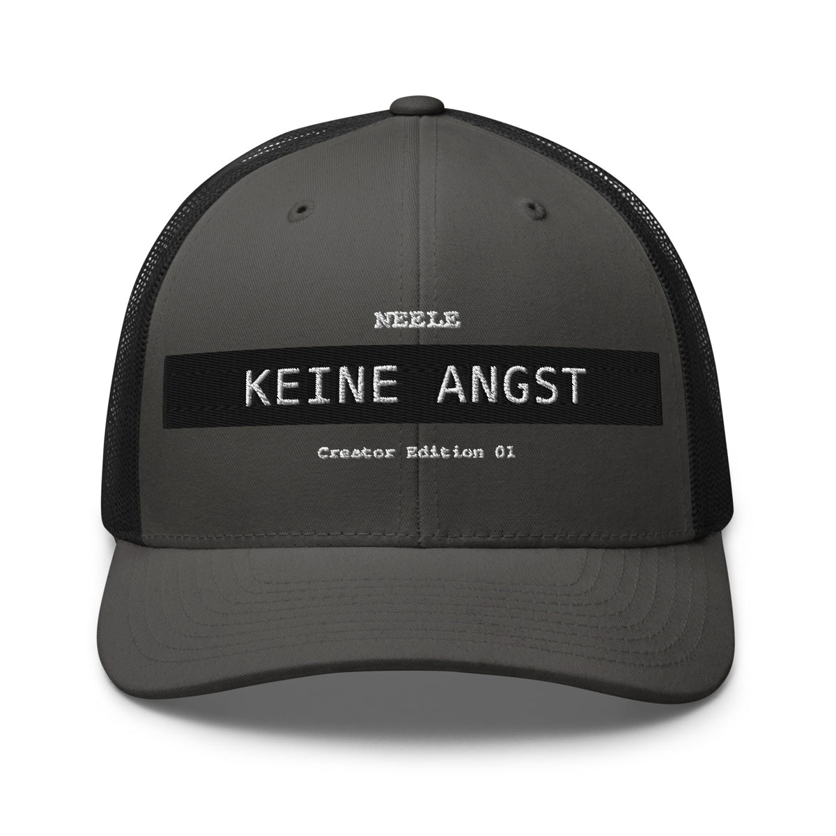 Neele – Retro-Trucker-Cap · Charcoal/ Black · Vorderansicht | Originalmotiv