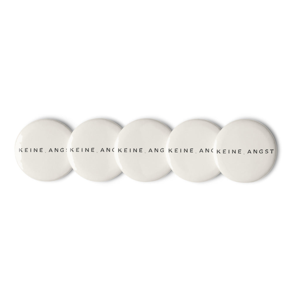 KA Studio Color P660 – White / 1.25″ / V16411 – Vorderansicht | Originalmotiv | Artwork COLLAGE v3 / Buttonset